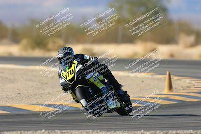 media/Jan-10-2025-CVMA Friday Practice (Fri) [[489e0da257]]/Group 4 and Trackday/Session 5 (Turn 7)/